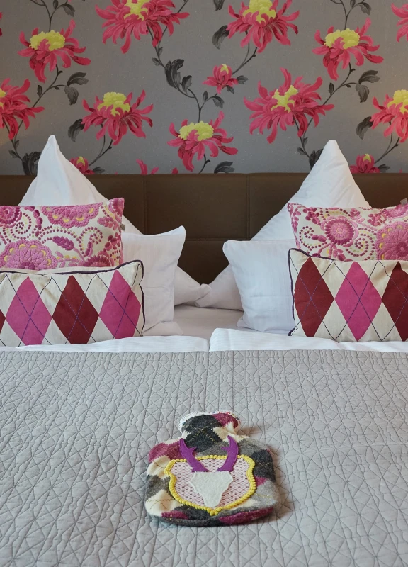 Schloss Kaarz Zimmer Bülow Doppelbett